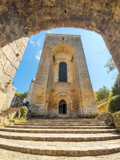 Découvre les plus beaux villages de France de la Dordogne en Gravel ou VTT.