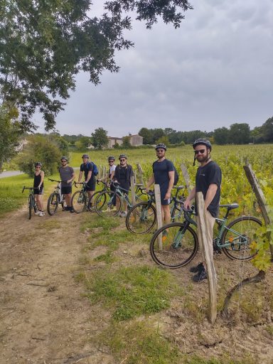 Bordeaux Gravel Bike Tours : Wine tasting & local wineries