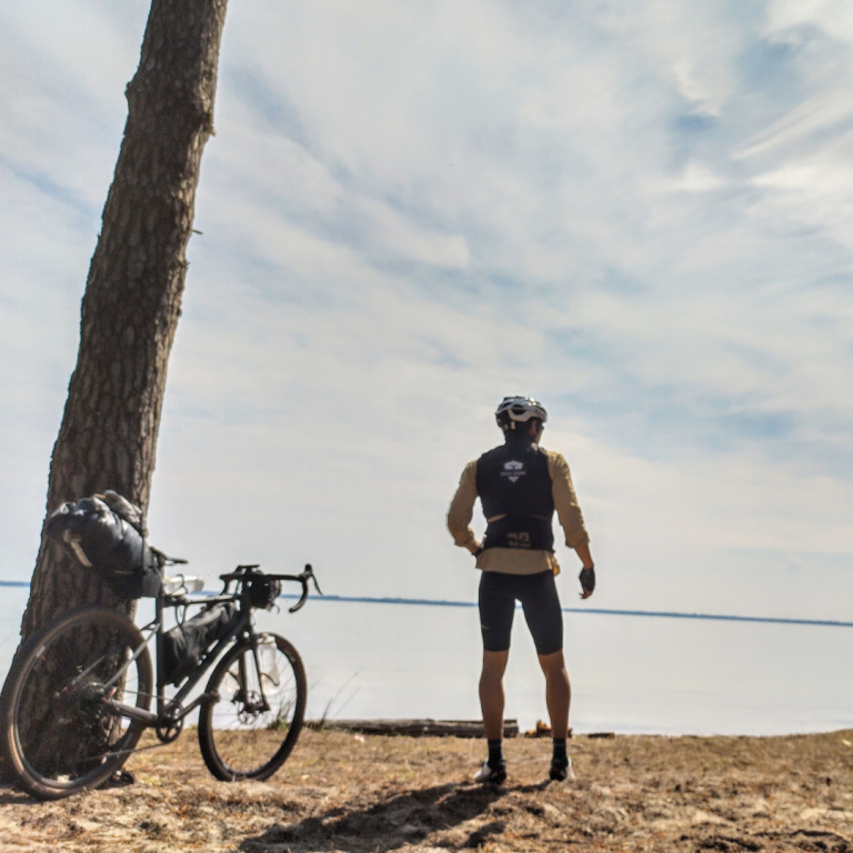 Découvre la Dordogne en Gravel Bikepacking grâce à des itinéraires hors des sentiers battus