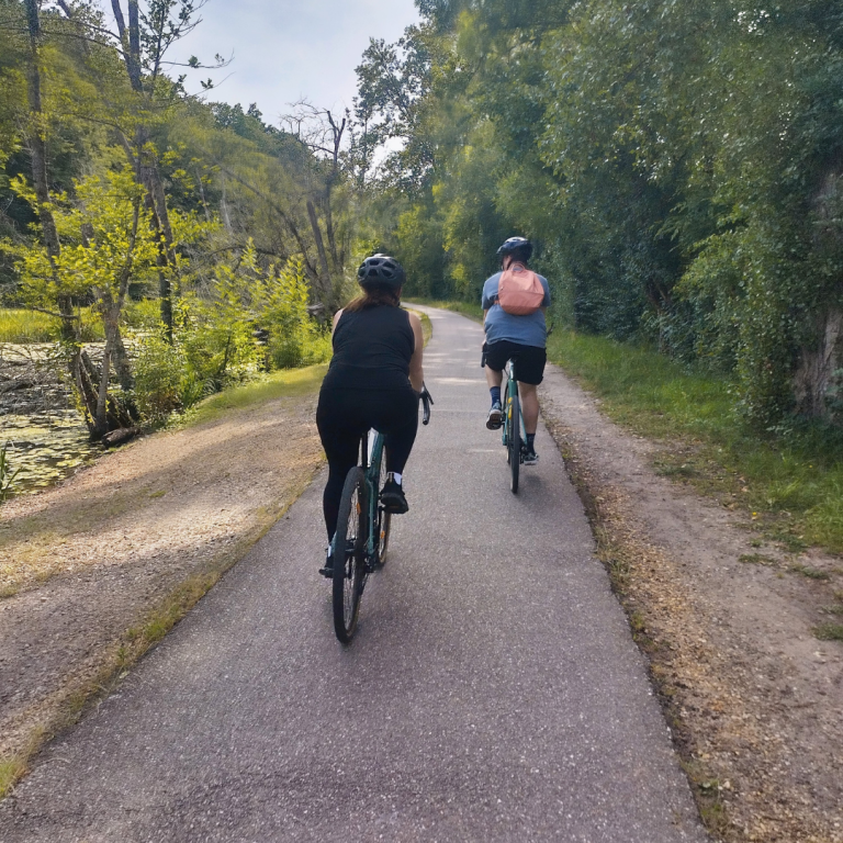 Roger Lapébie Cycling path from Bordeaux to Saint-Emilion